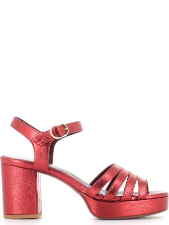 Avril Gau Sandal Eban