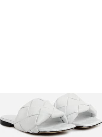 Bottega Veneta Lido Flat Sandals In Leather With Woven Pattern