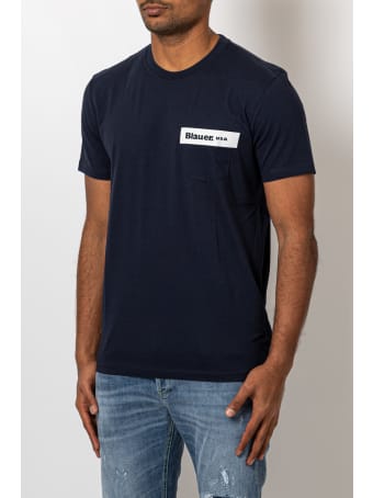 Blauer T-Shirt