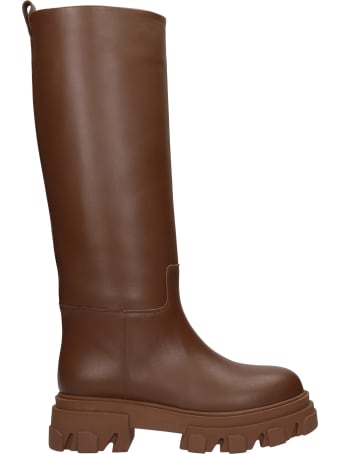Gia X Pernille Teisbaek Perni 07 Low Heels Boots In Brown Leather