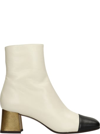 Chie Mihara Volkiria High Heels Ankle Boots In Beige Leather