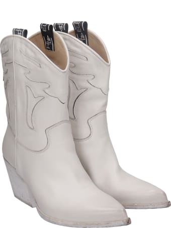 Elena Iachi Texan Ankle Boots In White Leather