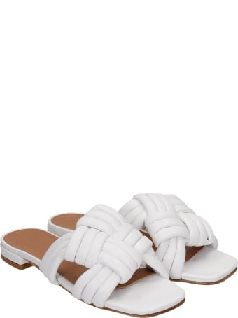 Julie Dee Flats In White Leather