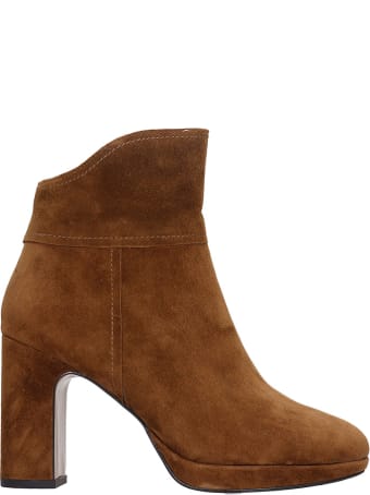 Bibi Lou High Heels Ankle Boots In Brown Suede