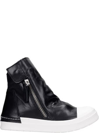 Cinzia Araia Sneakers In Black Leather