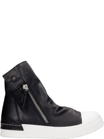 Cinzia Araia Sneakers In Black Leather