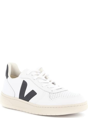 Veja V-10 Leather