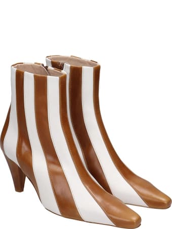 Kalda Lio Ankle Boots In White Leather