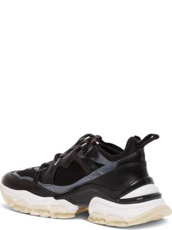 Moncler Sneakers In Black Leather And Mesh
