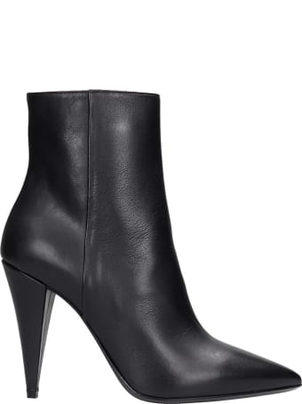 Strategia High Heels Ankle Boots In Black Leather