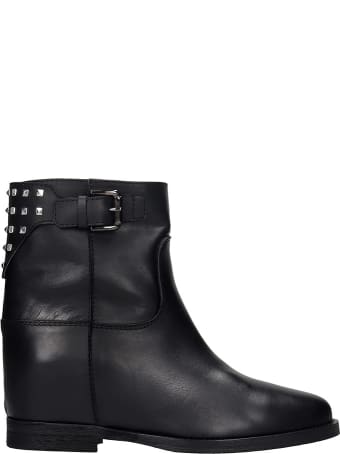 Via Roma 15 Low Heels Ankle Boots In Black Leather