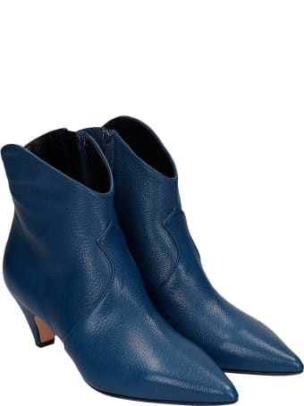 Anna F. Low Heels Ankle Boots In Petroleum Leather