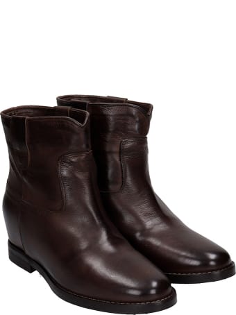 Julie Dee Ankel Boots Inside Wedge In Brown Leather