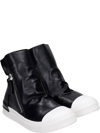 Cinzia Araia Sneakers In Black Leather