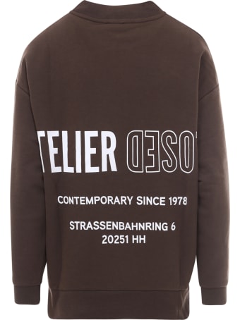Closed Sweatshirt