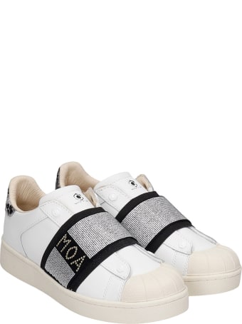 M.O.A. master of arts Sneakers In White Leather
