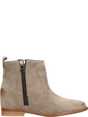 Julie Dee Ankle Boots In Taupe Suede