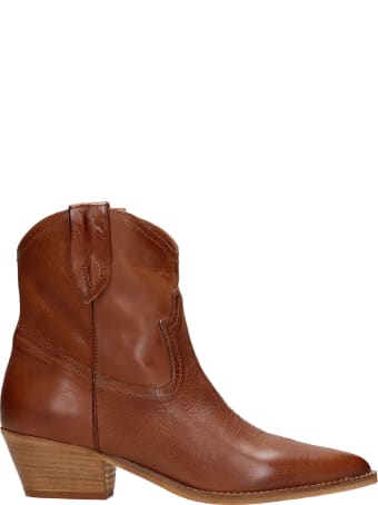 Julie Dee Texan Ankle Boots In Leather Color Leather