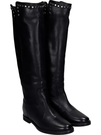 Julie Dee In Black Leather