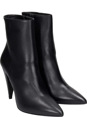 Strategia High Heels Ankle Boots In Black Leather