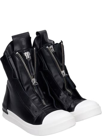 Cinzia Araia Sneakers In Black Leather