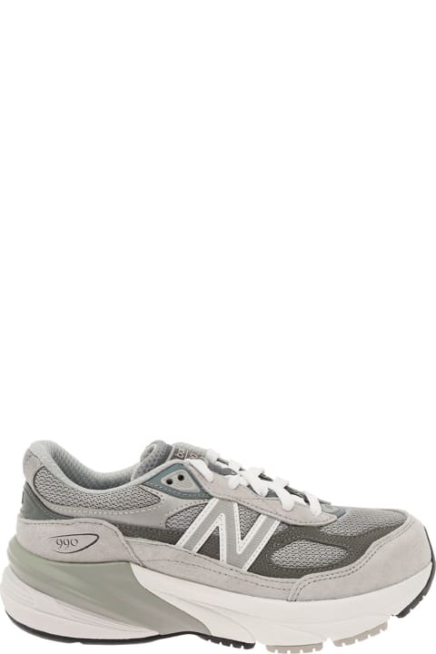 ボーイズ New Balanceのシューズ New Balance '990' Grey Low Top Sneakers With Logo Detail In Suede Boy