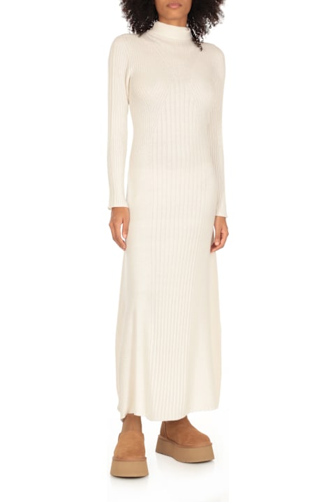 Homeware UGG Classic Mini Dipper Boots