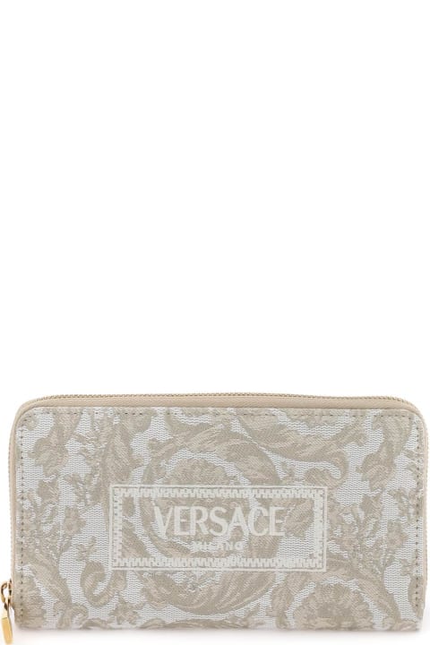 ウィメンズ新着アイテム Versace Barocco Long Wallet