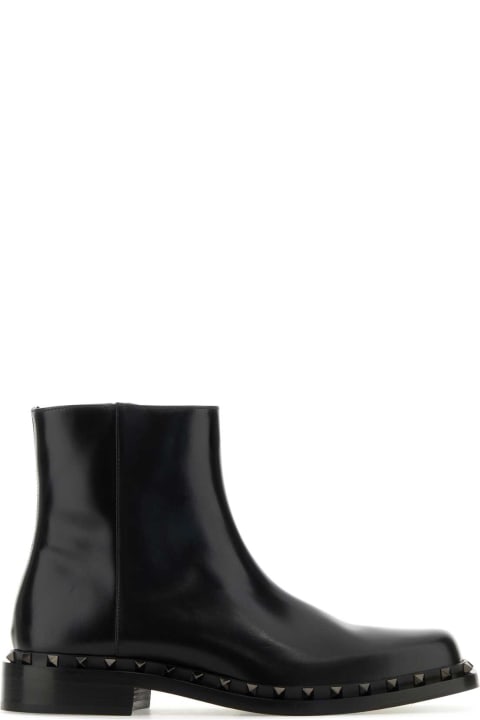 Boots for Men Valentino Garavani Black Leather Ankle Boots