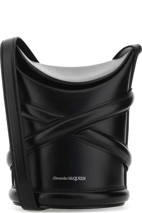 ウィメンズ新着アイテム Alexander McQueen Black Leather The Curve Bucket Bag