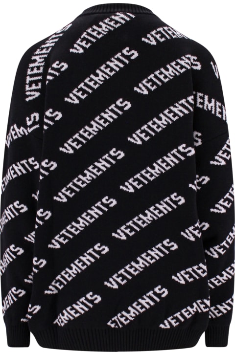 ウィメンズ VETEMENTSのニットウェア VETEMENTS Sweater