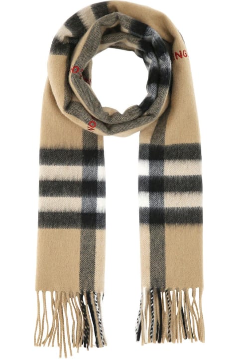 Burberry Accessories for Women Burberry Printed Cashmere Scarf