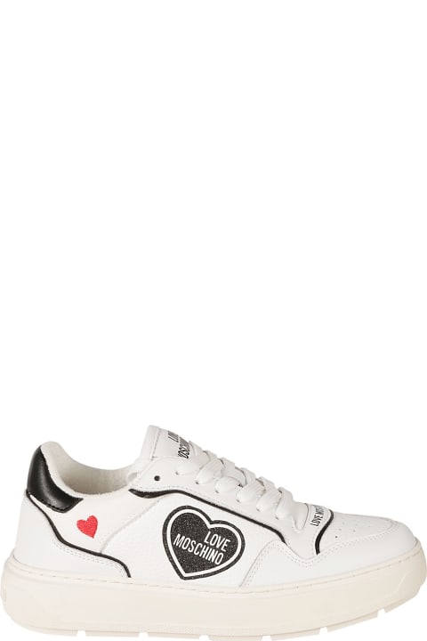 ウィメンズ Love Moschinoのスニーカー Love Moschino Heart Embroidered Sneakers
