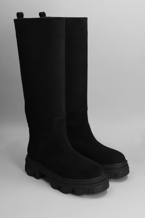 Perni 07 Low Heels Boots In Black Suede