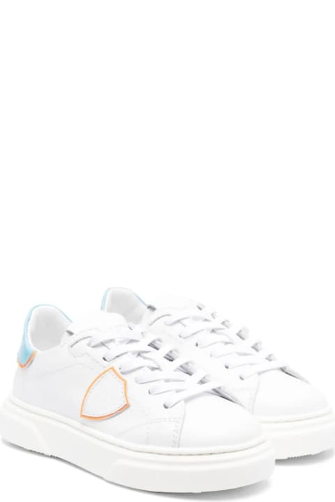 Sneakers With Application