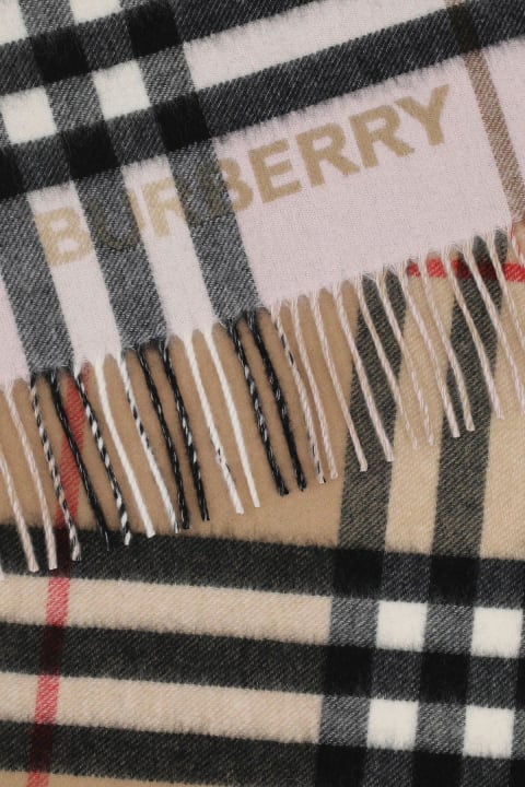 メンズ Burberryのスカーフ Burberry Scarf
