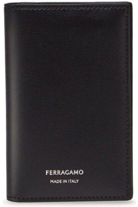 メンズ新着アイテム Ferragamo Logo Stamp Bi-fold Wallet