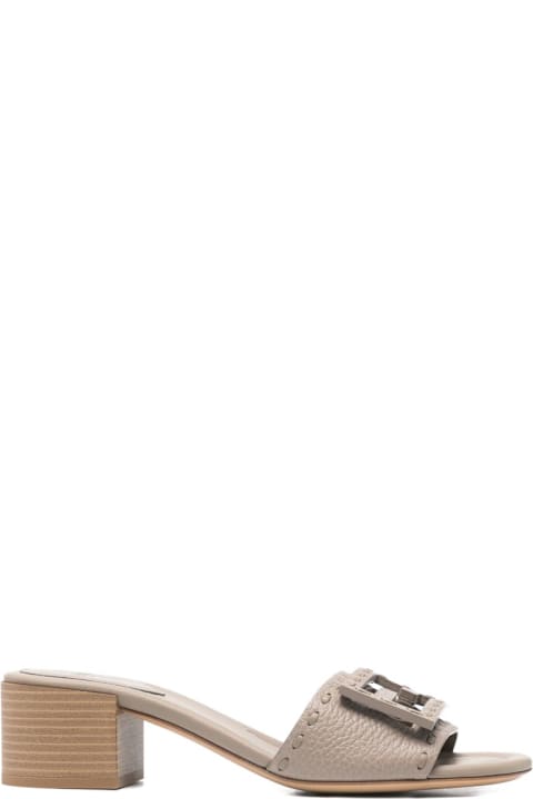 Homeware Fendi Baguette Leather Mules