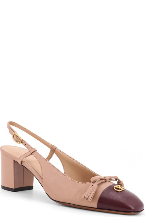 Valentino Garavani Leather Décolleté With Metal Logo