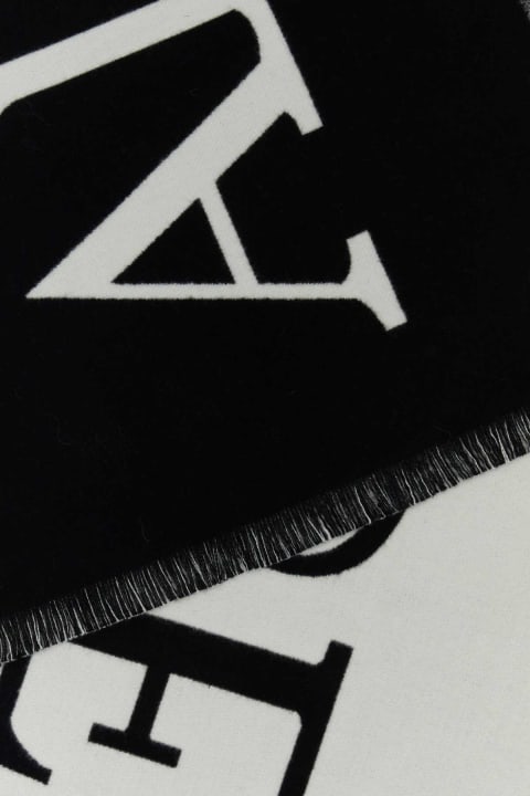 メンズ Alexander McQueenのスカーフ Alexander McQueen Black Cotton Scarf