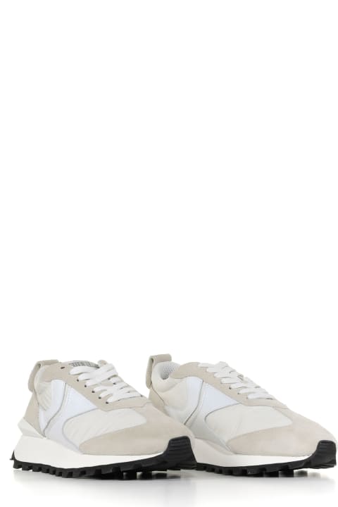 Qwark Sneaker With Contrasting Details