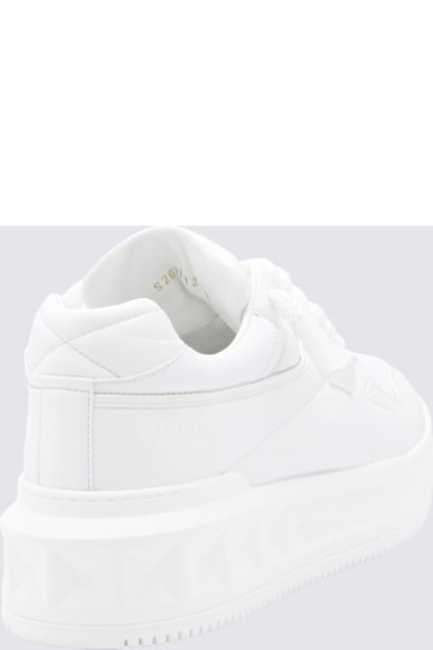 Valentino Garavani أحذية لـ القسم الرجالي Valentino Garavani White Leather Sneakers