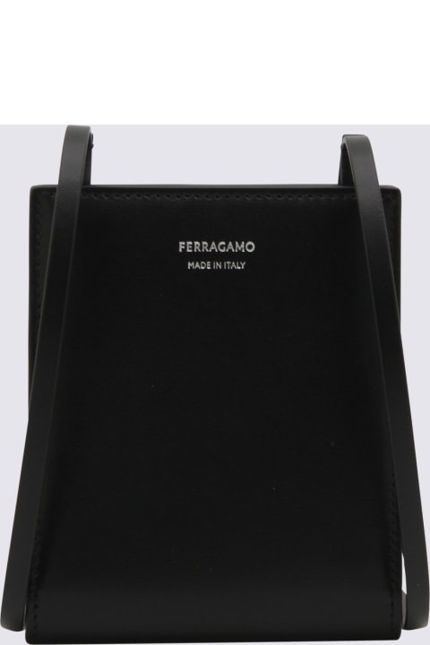ウィメンズ Ferragamoの財布 Ferragamo Black Leather Wallet