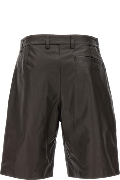 Lemaire سراويل طويلة وقصيرة لـ السيدات Lemaire Leather Bermuda Shorts