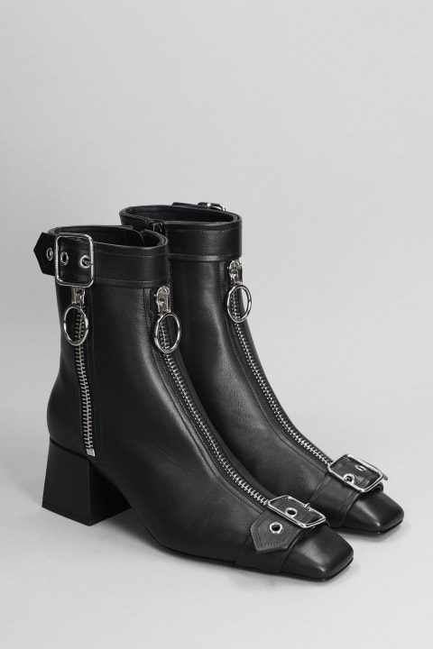 ウィメンズ Courrègesのブーツ Courrèges Low Heels Ankle Boots In Black Leather
