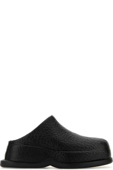 Shoes Sale for Women Alexander McQueen Black Leather Wave Slippers