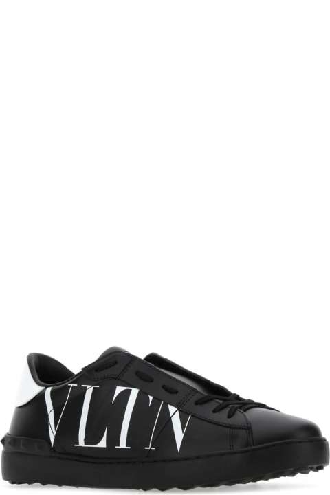 メンズ Valentino Garavaniのシューズ Valentino Garavani Black Leather Open Sneakers