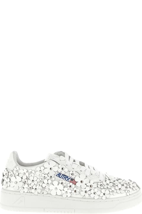 Autry 
medalist
 Capsule 
bloom
 Sneakers