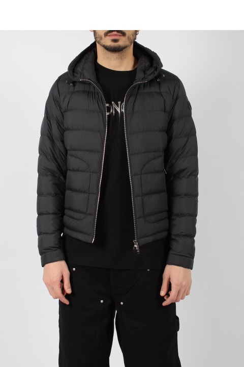 メンズ Monclerのコート＆ジャケット Moncler Padded Zipped Jacket