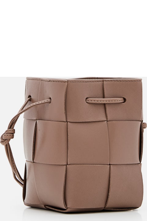 ウィメンズ Bottega Venetaのトートバッグ Bottega Veneta Mini Bucket Leather Shoulder Bag